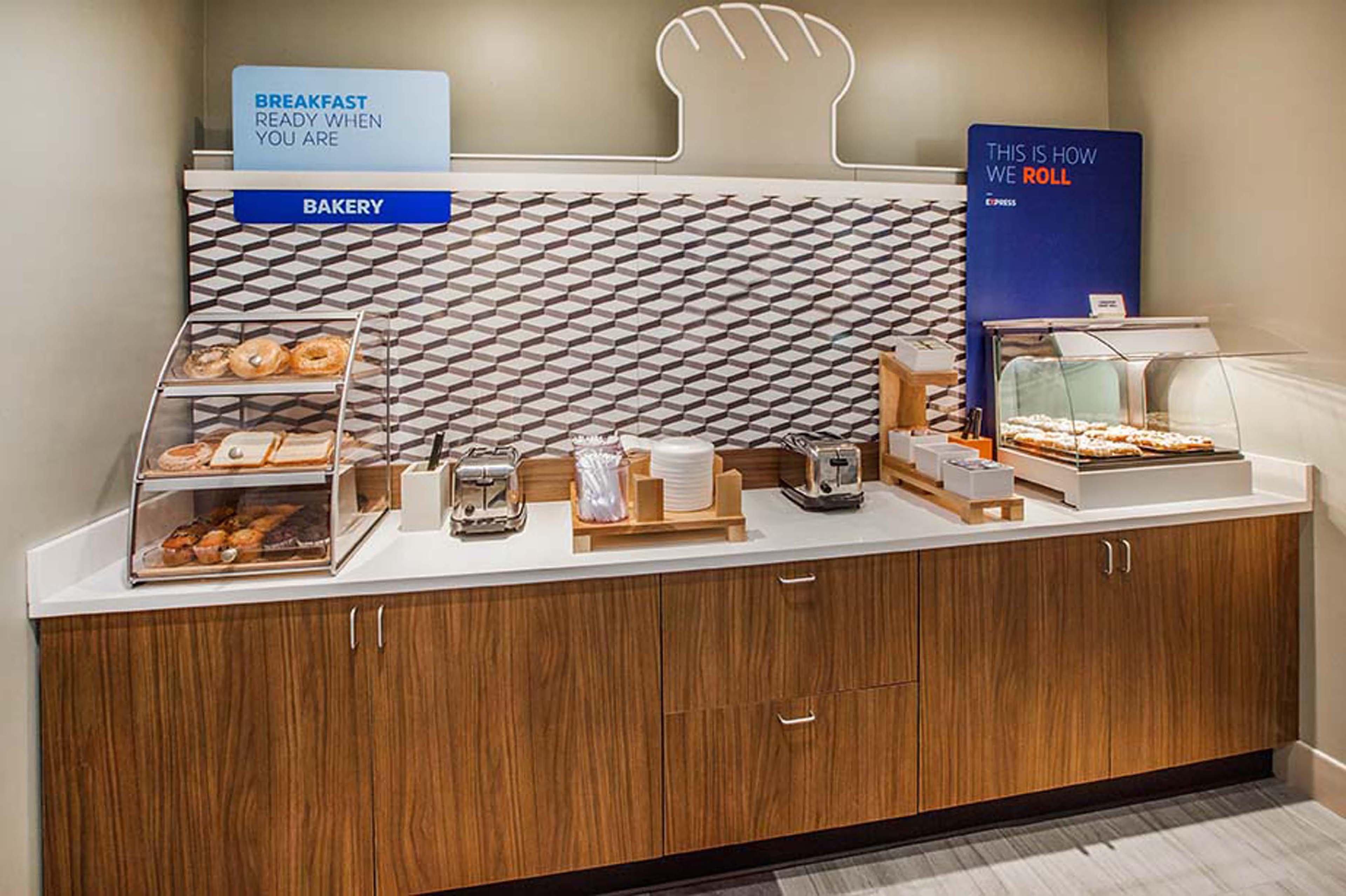 Holiday Inn Express Hotel & Suites Wauseon By Ihg Ngoại thất bức ảnh