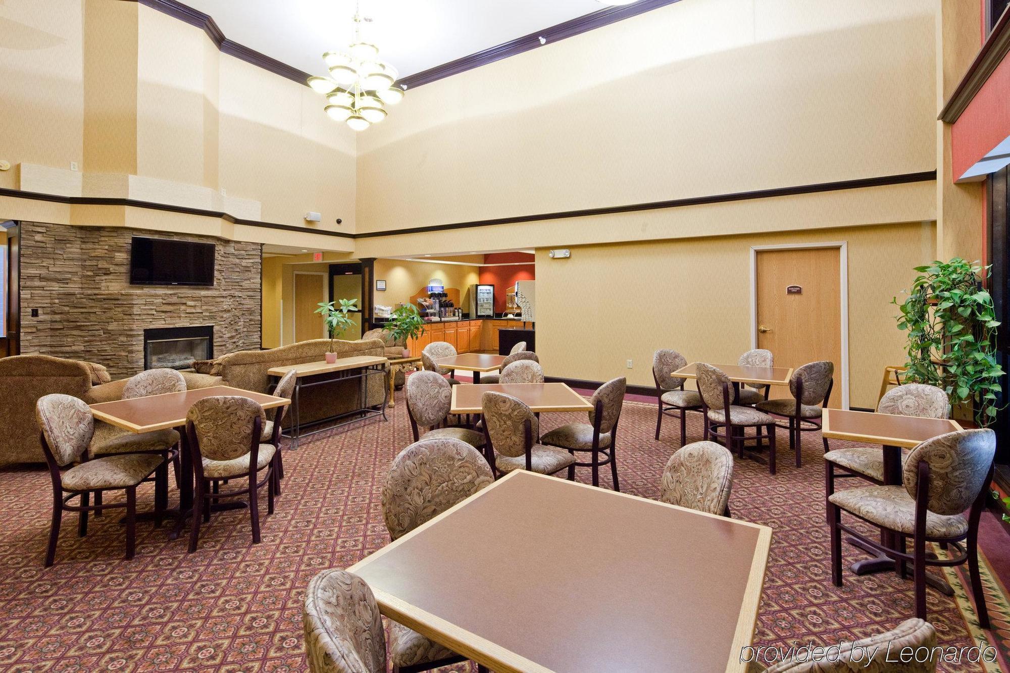 Holiday Inn Express Hotel & Suites Wauseon By Ihg Ngoại thất bức ảnh