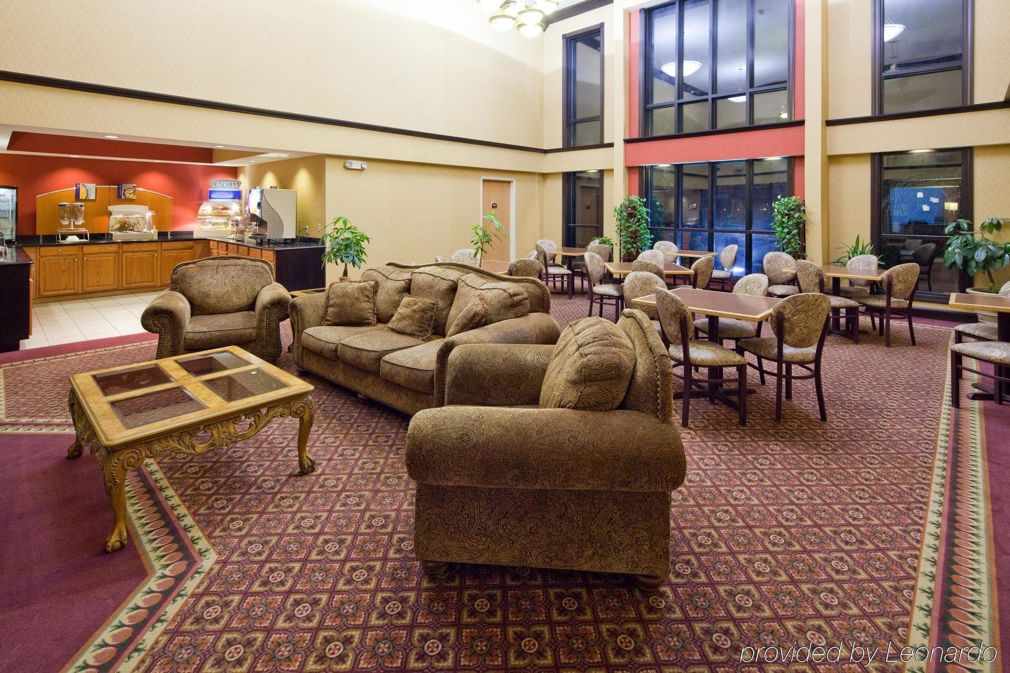 Holiday Inn Express Hotel & Suites Wauseon By Ihg Ngoại thất bức ảnh